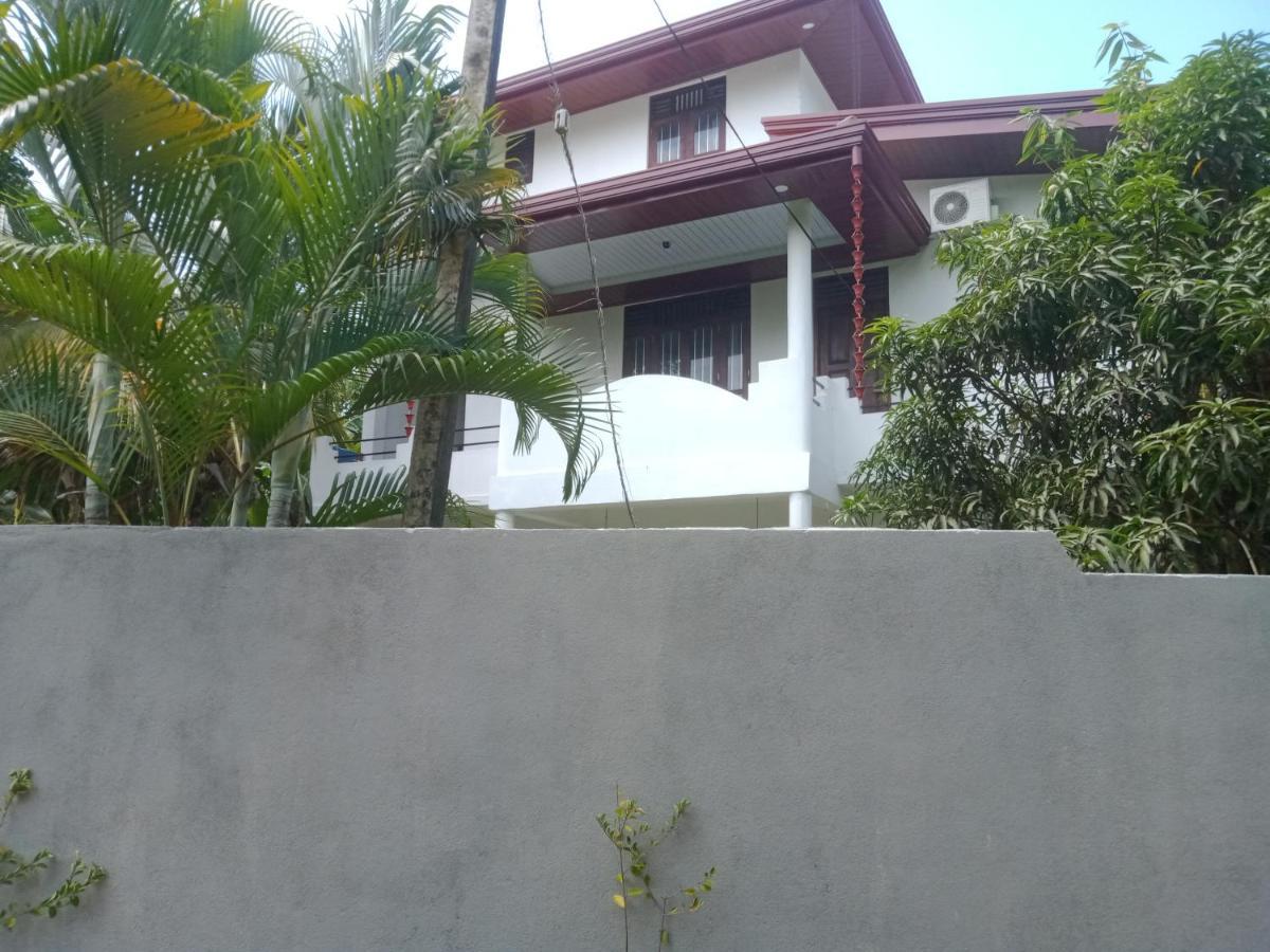 Silence Paradise Tangalle Luaran gambar